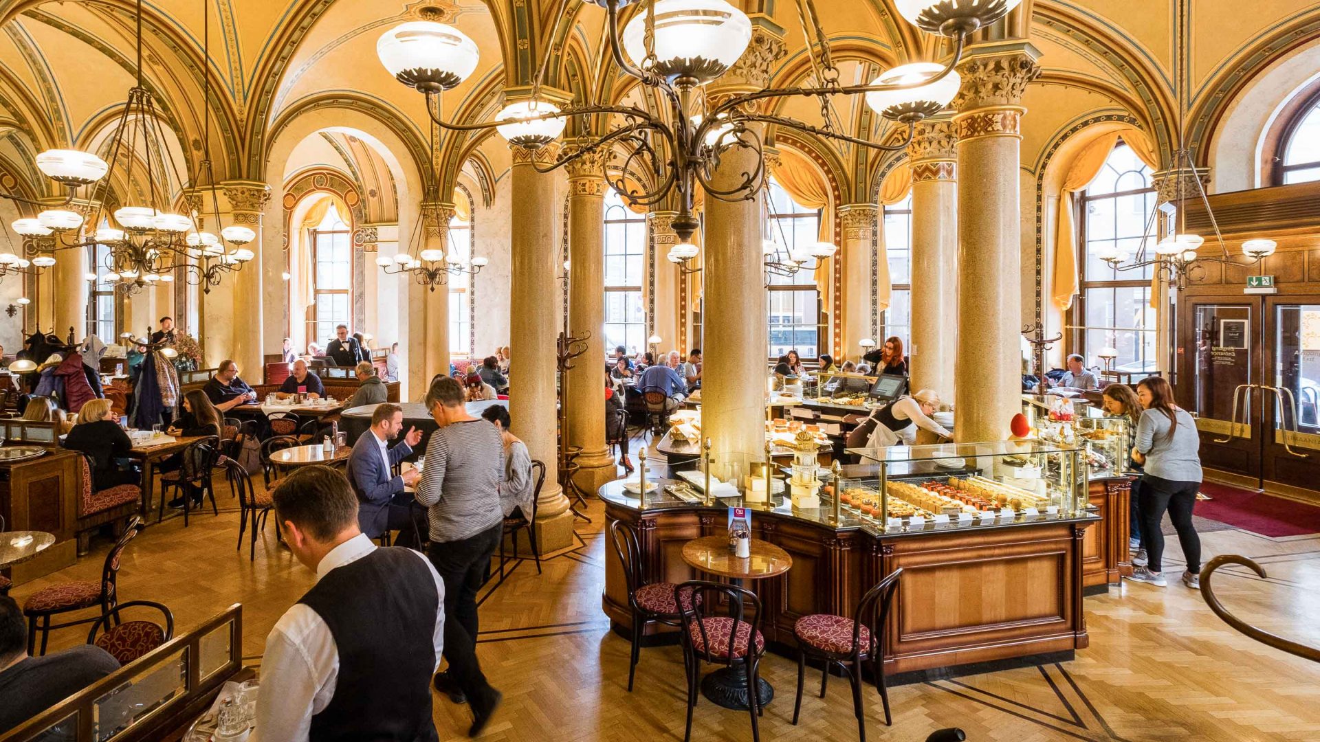 Traditional Viennese coffee house tour